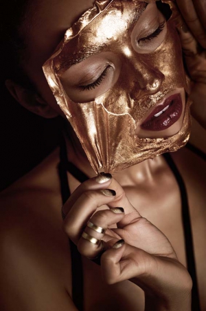 2_goldblackstripe_heidirondak_100dpi